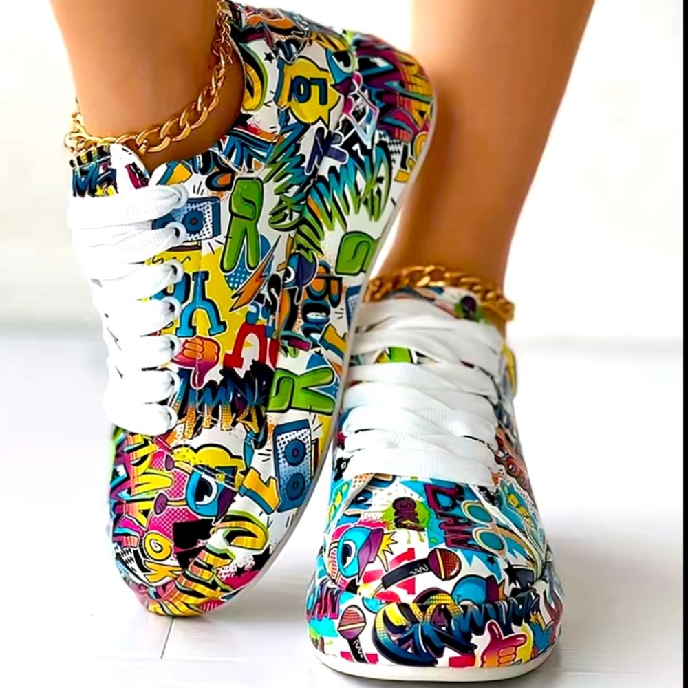♣️ NEW WOMEN’S GRAFFITI PRINT PLATFORM SNEAKERS ♠️